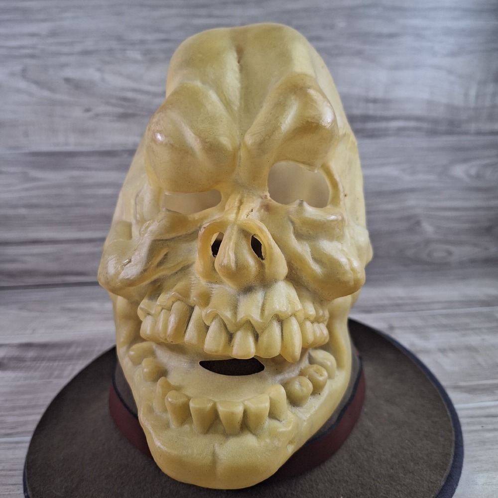 Cesar Mask Skeleton Skull 1986 Halloween "Glow In the Dark" [ READ DESCRIPTION]